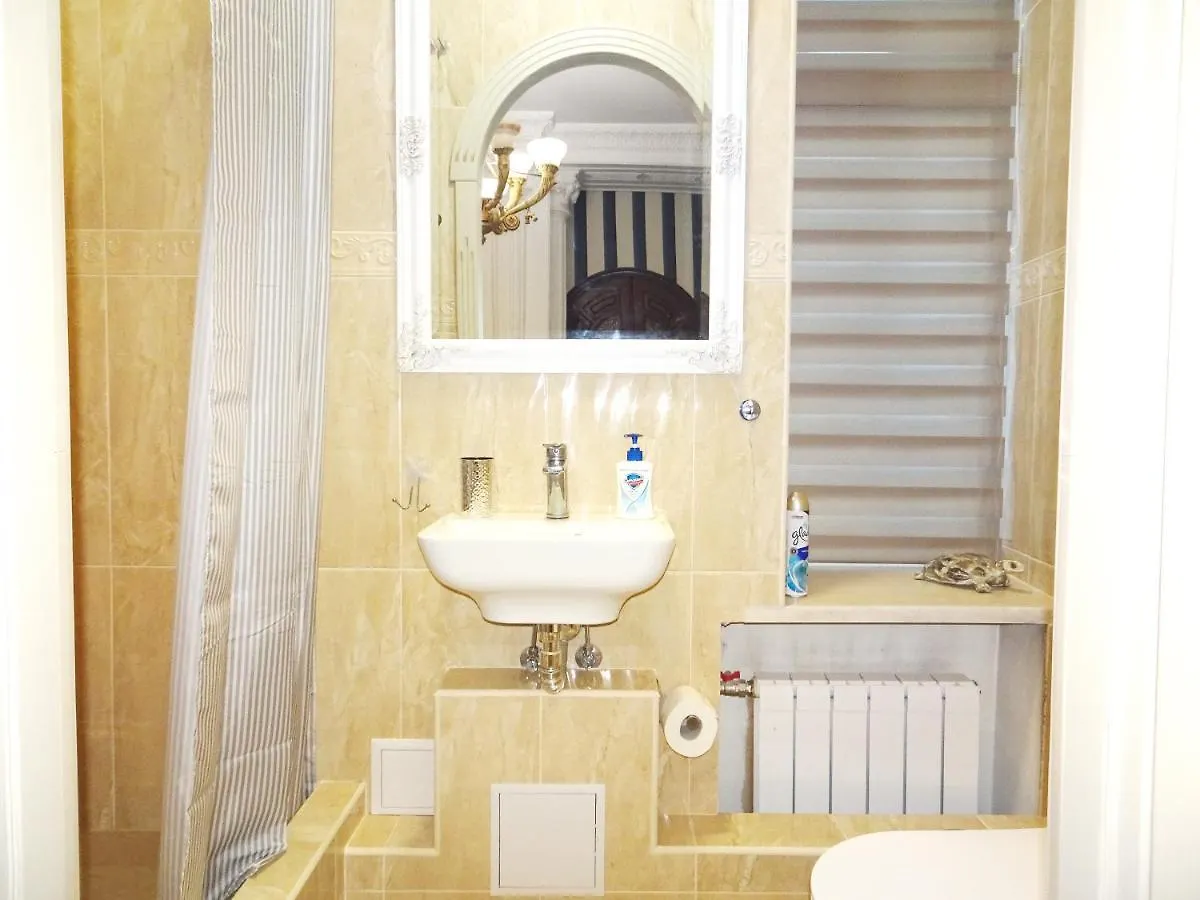 아파트 Kiev Central Boutique Hotel